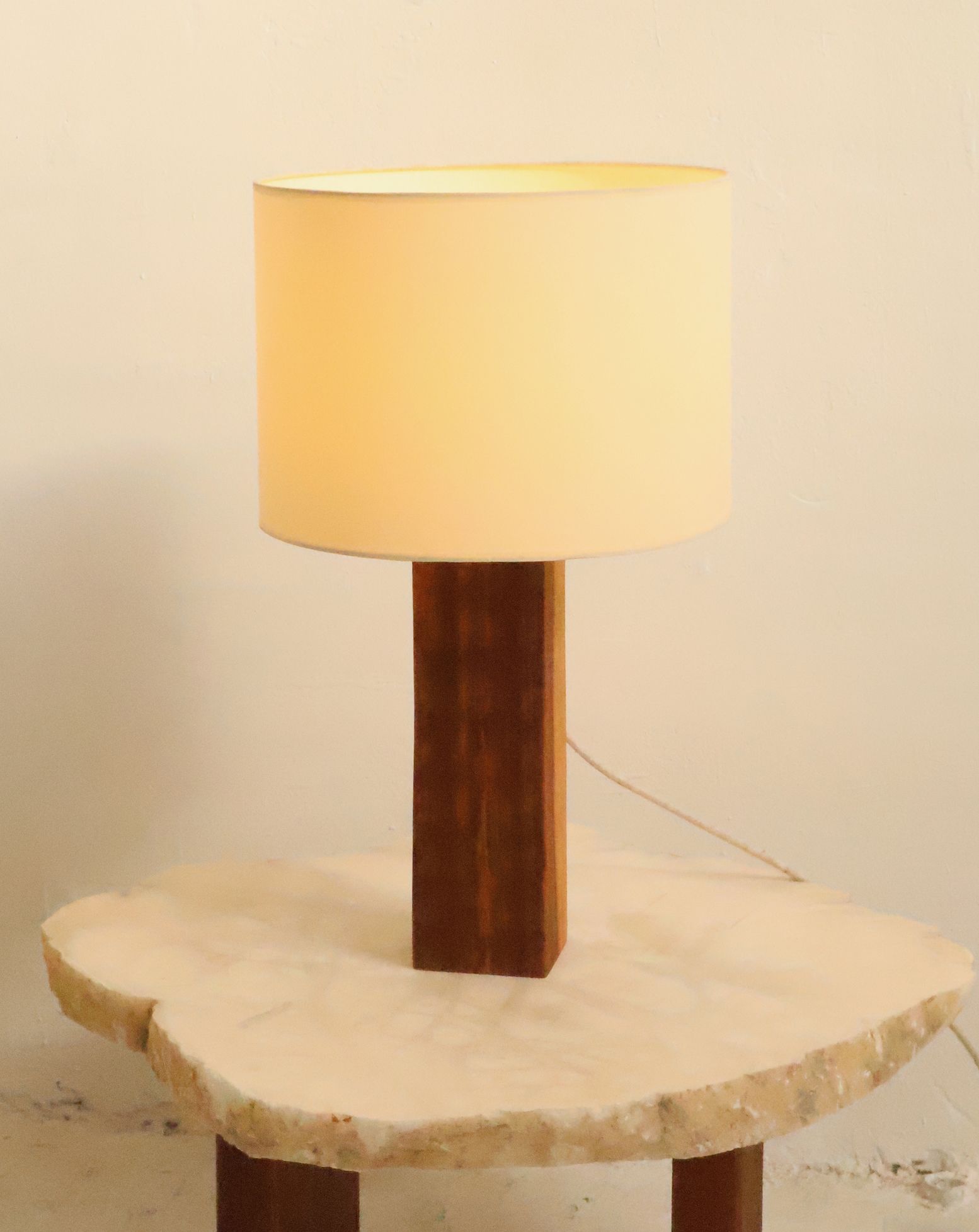 Mar, handmade VORA HOUSE lamp in oak