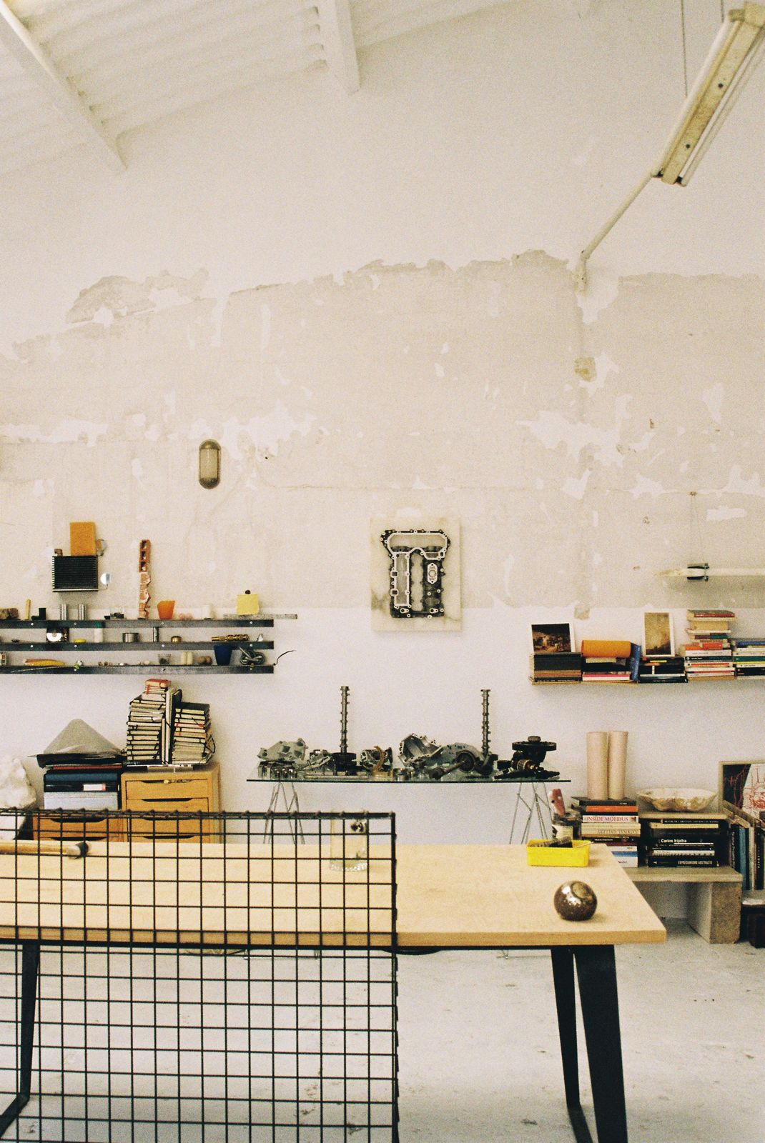 A corner of the VORA HOUSE workshop with pieces and work materials
