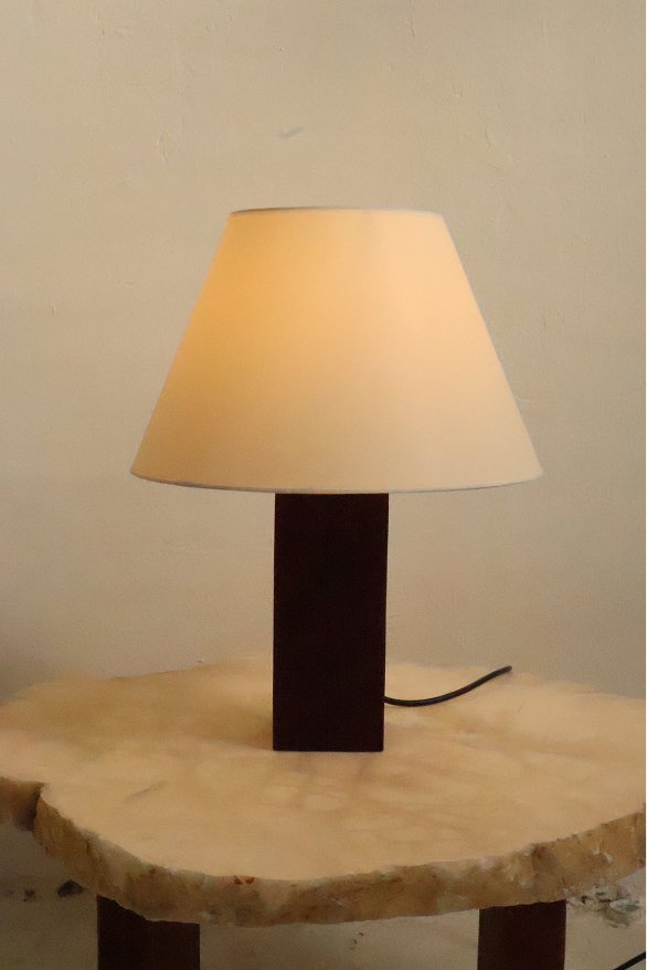 Terra, handcrafted VORA HOUSE lamp with Sapelly wood