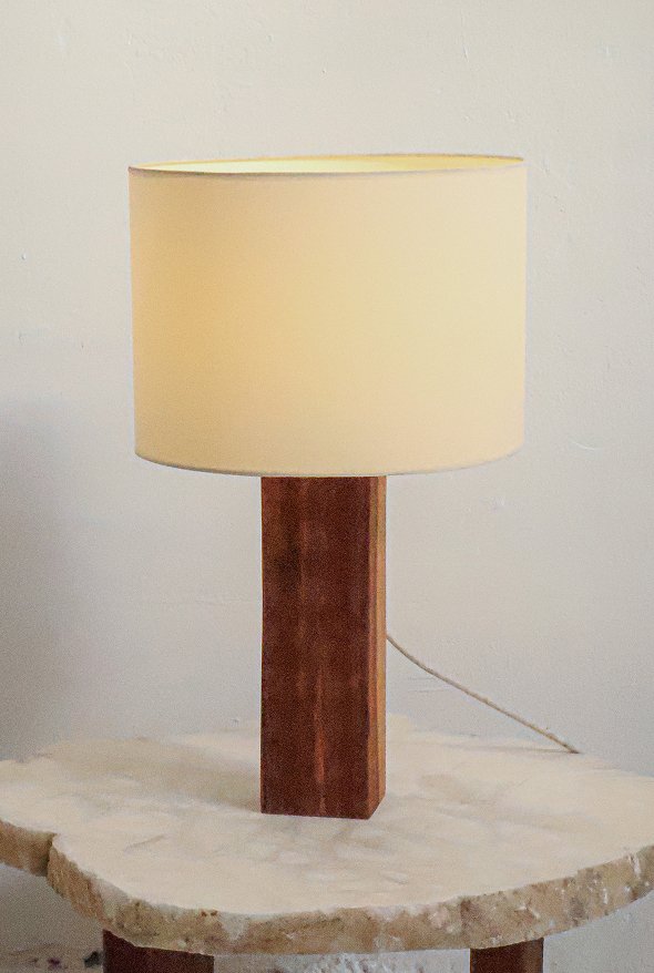 Mar, handcrafted VORA HOUSE lamp with Oak wood