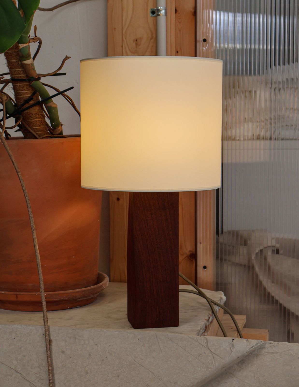 Voira lamp in a home setting